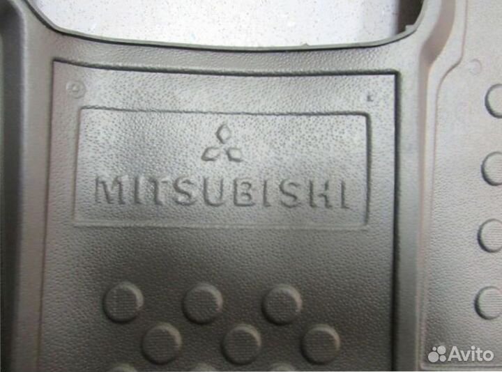 Коврики Mitsubishi Pajero Sport 1998-2008