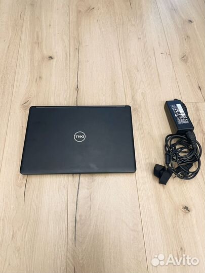 Ноутбук Dell latitude 5490