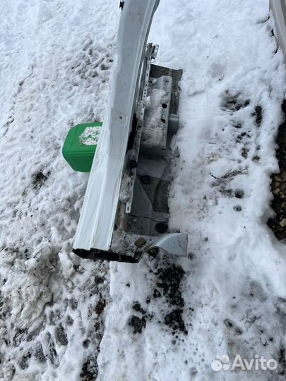 Порог с стойкой левый шкода рапид 2018 год