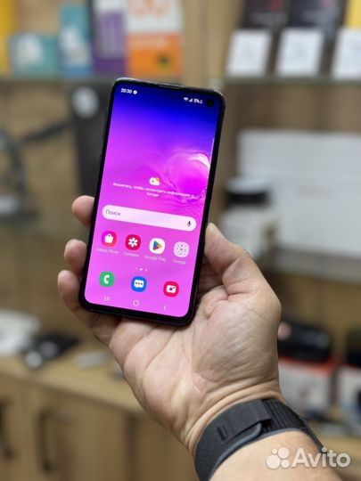 Samsung Galaxy S10e, 8/128 ГБ