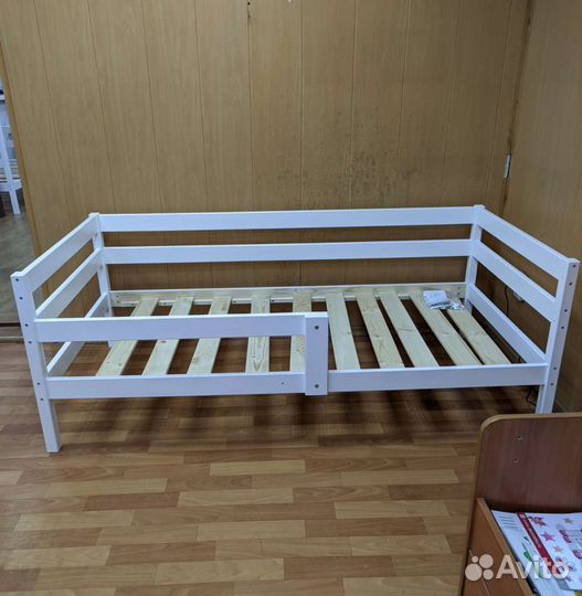 Подростковая кровать 180х90