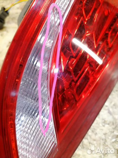 Фонарь правый Audi Q5 8R дефект