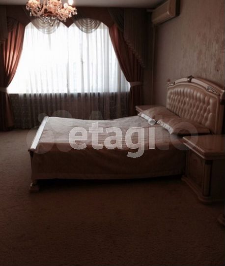 5-к. квартира, 140 м², 5/6 эт.