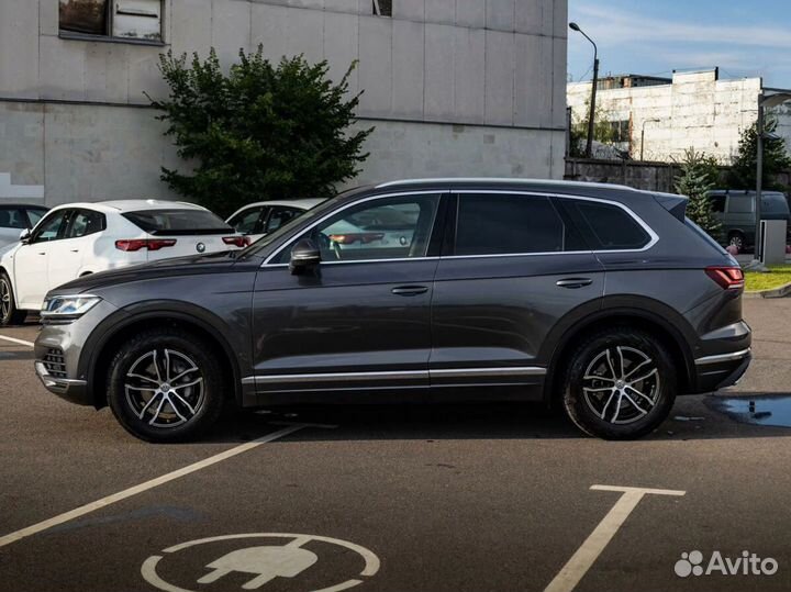 Volkswagen Touareg 3.0 AT, 2021, 11 000 км