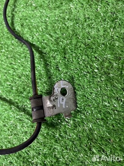 Датчик ABS передний левый Subaru Impreza GH8 EJ20X