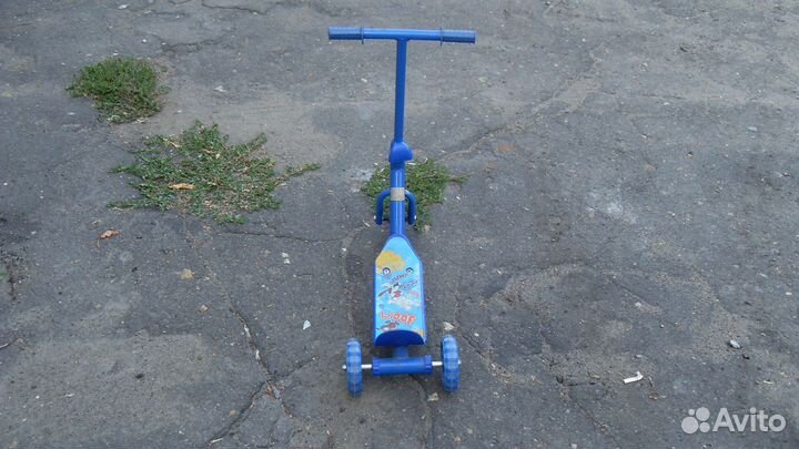 Детский трёхколёсный самокат. Тех.исправен