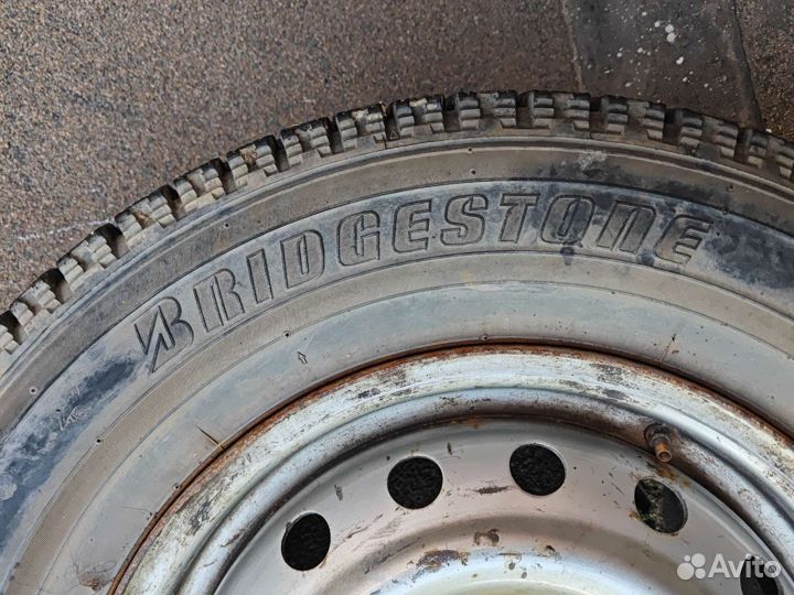 Колесо 1шт (одно) с диском Bridgestone blizzak R14