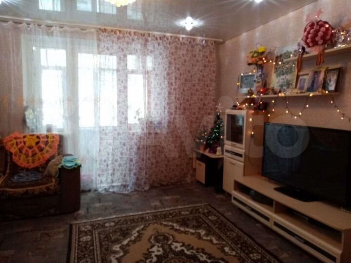 4-к. квартира, 80 м², 6/10 эт.