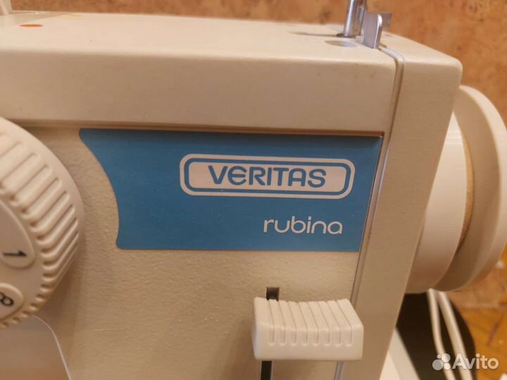 Швейная машина Veritas Рубин