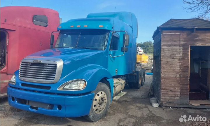 Freightliner Columbia, 2003