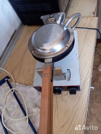 Вафельница