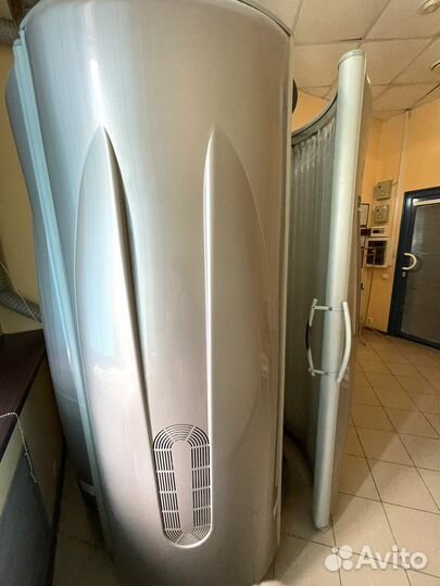 Солярий вертикальный Power Tower 10000