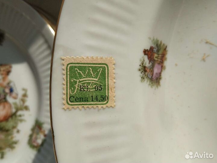 Набор тарелок 