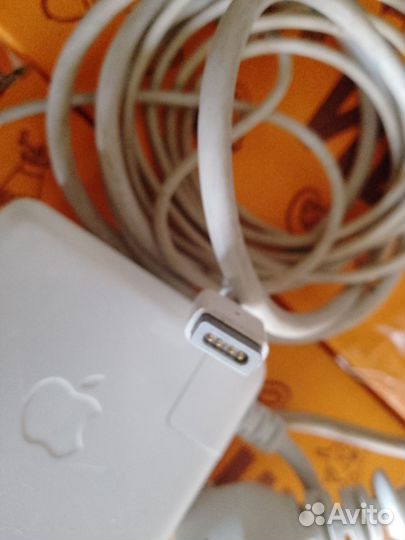 Блок питания для MacBook Pro