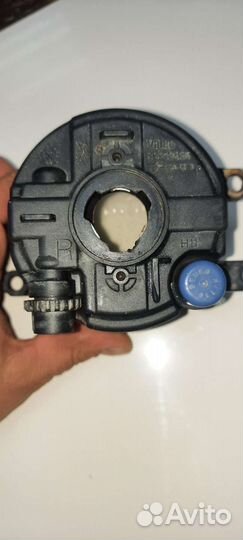 Туманка правая есть подушк двигателя,подкрылок ле