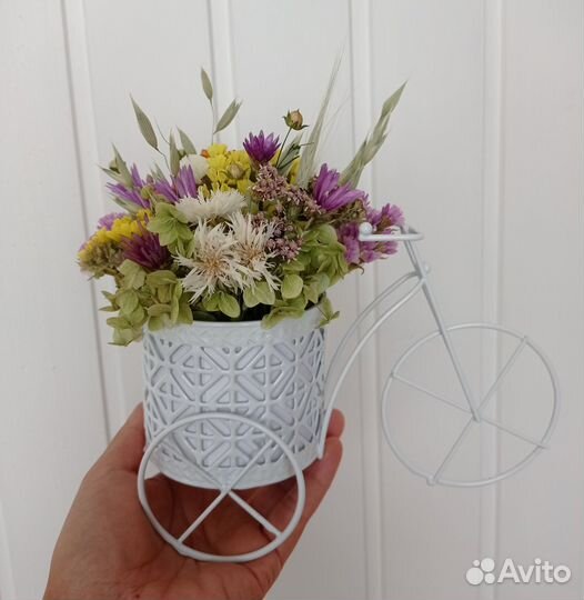 Композиция из сухоцветов и букетик