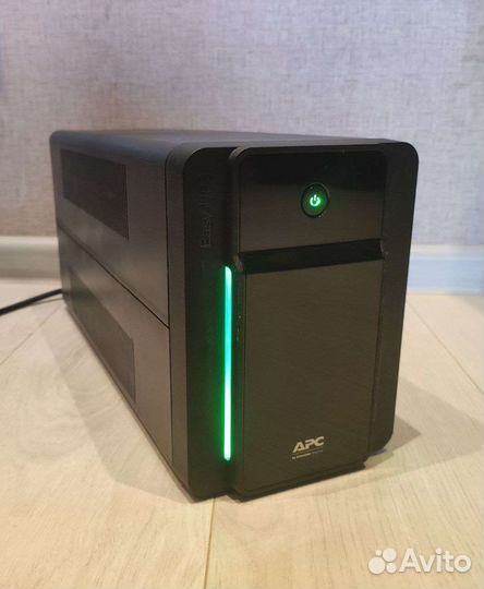 Ибп APC Easy UPS