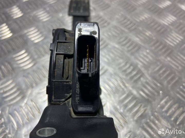 Педаль газа Ford Focus 3