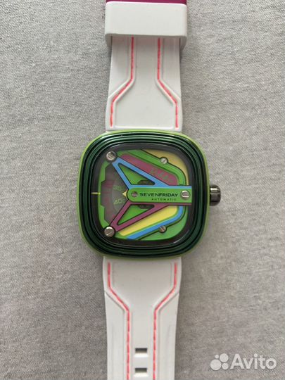 Часы sevenfriday