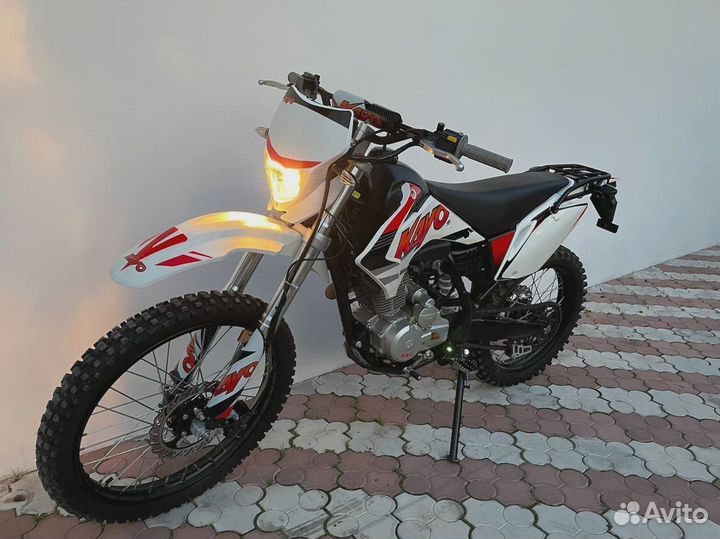 Мотоцикл Kayo T2