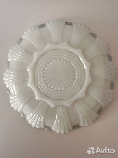 Бронь. Менажница (Франция)