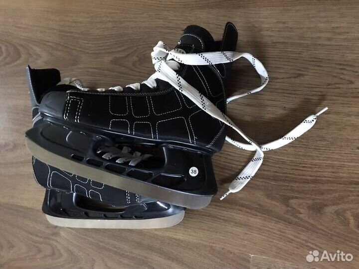 Коньки хоккейные 37 размер