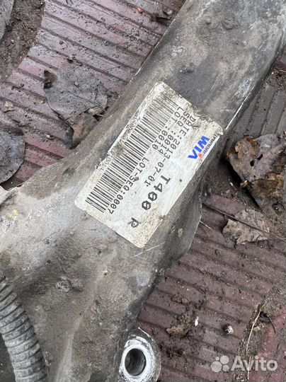 Поворотный кулак KIA quoris правый / левый