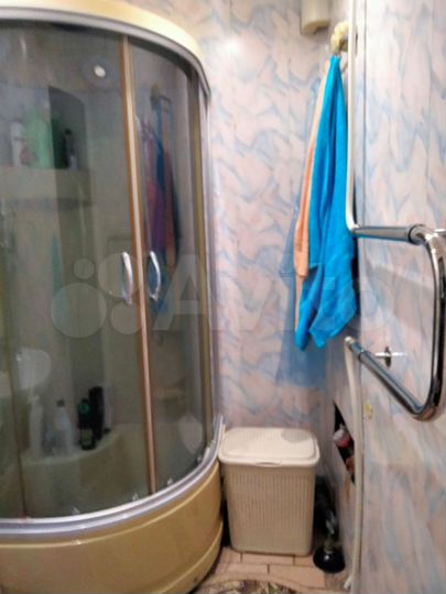 3-к. квартира, 70 м², 1/3 эт.