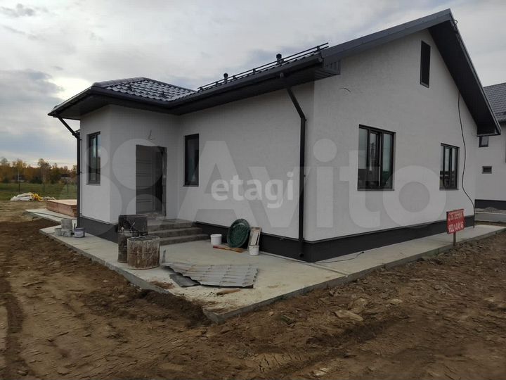 Дом 163,7 м² на участке 16,1 сот.