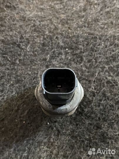 Датчик давления кондиционера BMW 5 e60