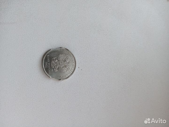 Продам монета с браком двойной выкус