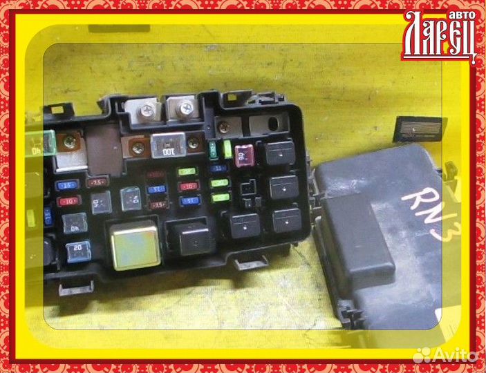 Блок предохранителей Honda Stream RN3