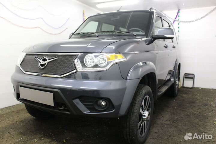 Защитная сетка радиатора черная УАЗ Patriot (2016