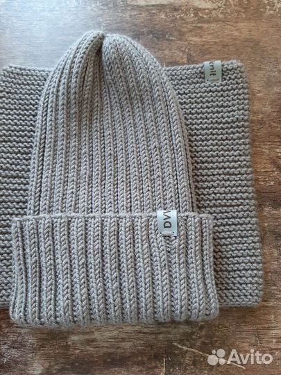 Комплект шапка и снуд