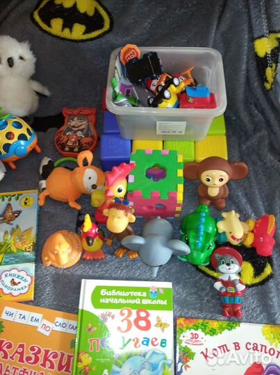 Развивающие игрушки и книжки пакетом