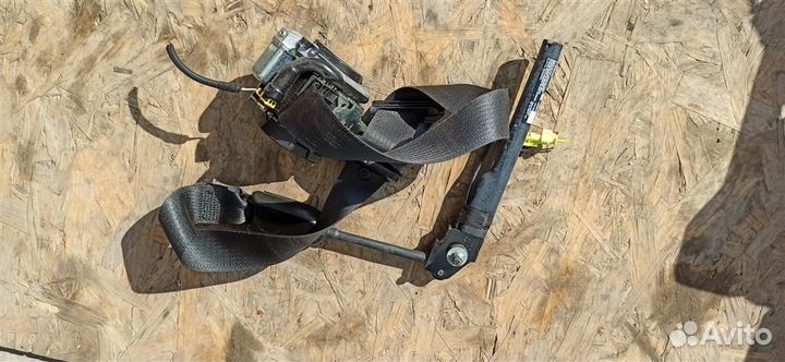 Ремень безопасности с пиропатроном Opel Astra J G