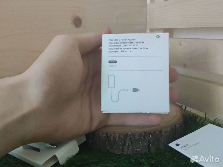 Блок питания на iPhone 20W