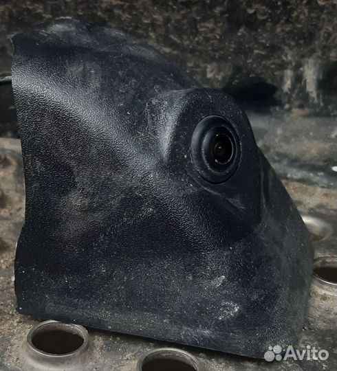 Камера заднего вида с Sitrak C7H Левая