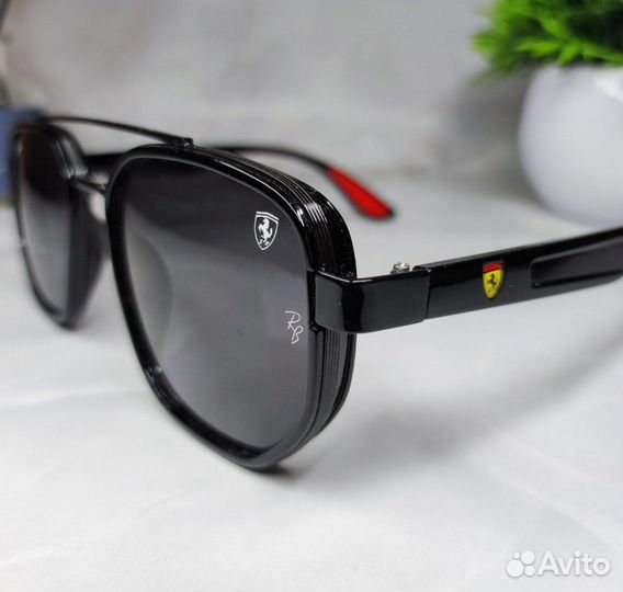 Солнцезащитные очки Ray Ban (хит продаж)