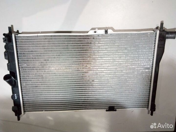 Радиатор охлаждения Hyundai Elantra 1995-2000