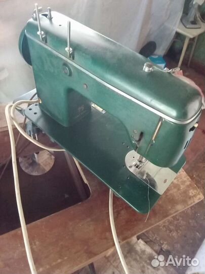 Швейная машинка