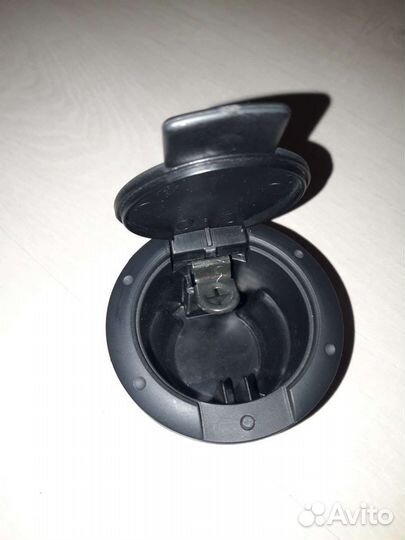 Пепельница автомобильная