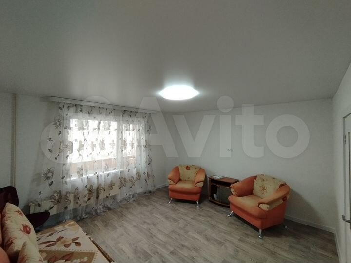 2-к. квартира, 53 м², 1/5 эт.