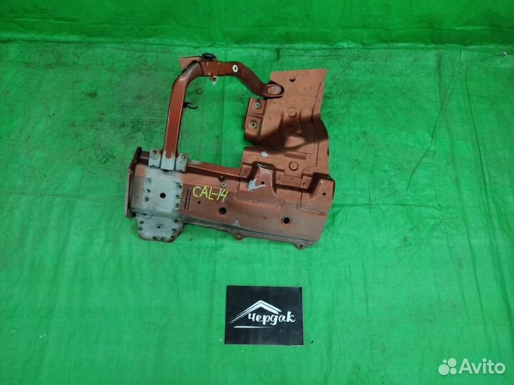 Лонжерон правый / четверть Dodge Caliber 2006-2011