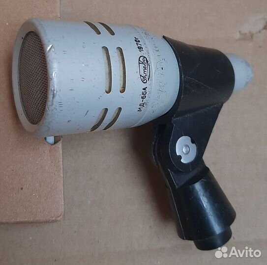 Микрофоны и наушники. Ретро