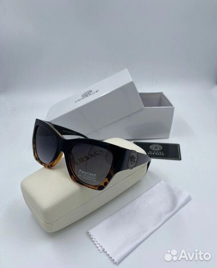 Солнцезащитные очки