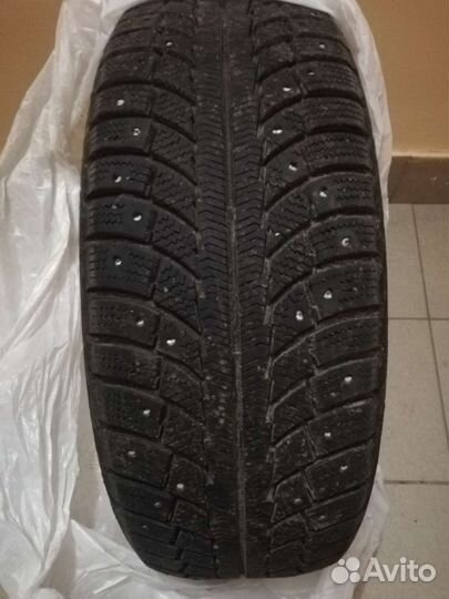 Gislaved Nord Frost 5 205/60 R16 92V