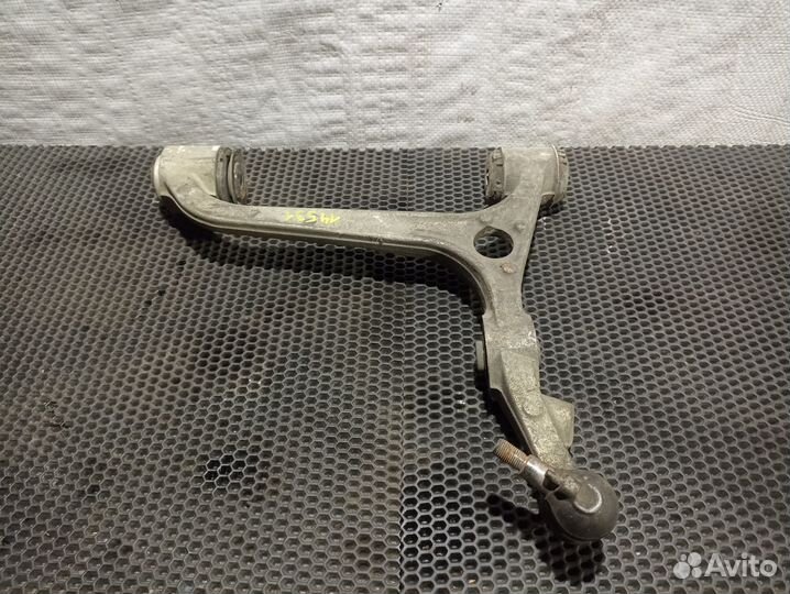 Передний правый нижний рычаг E350 W211 Mercedes