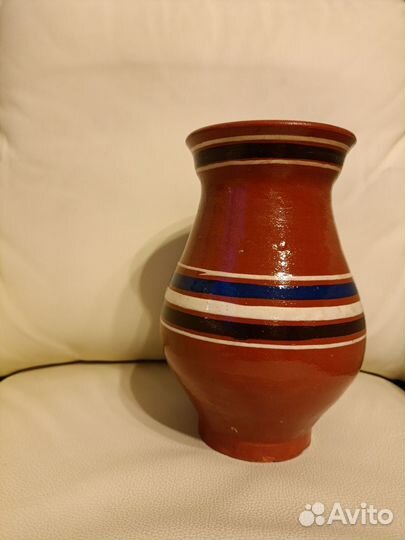 Глиняный кувшин