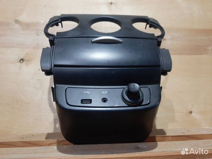 Накладка на торпедо (консоль) нижняя SsangYong 2